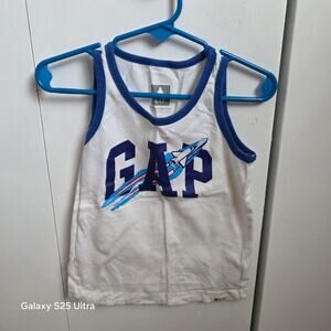 Baby Gap bundle of 2 boy tanks age 3